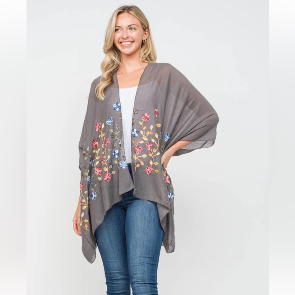 Embroidered Floral Detail Kimono - Smoke Multi
NWOT